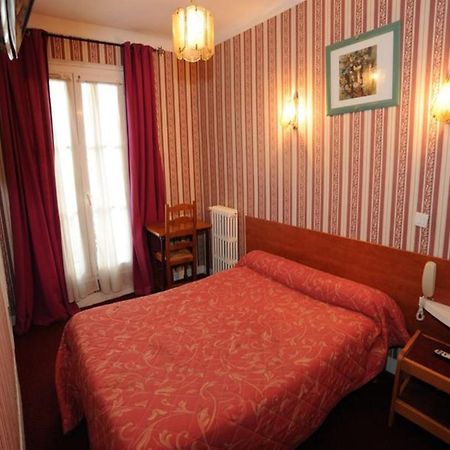 Sully Hotel Párizs Szoba fotó
