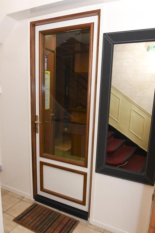 Sully Hotel Párizs Kültér fotó