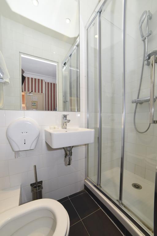 Sully Hotel Párizs Kültér fotó