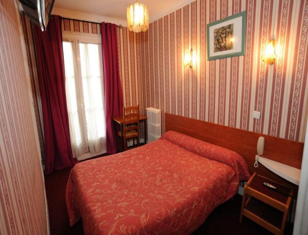Sully Hotel Párizs Szoba fotó