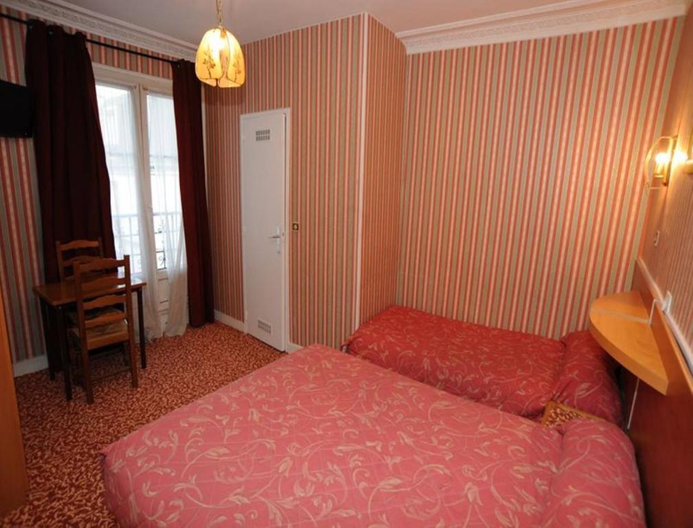 Sully Hotel Párizs Szoba fotó