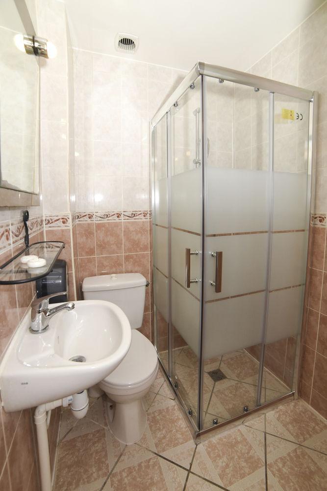 Sully Hotel Párizs Kültér fotó